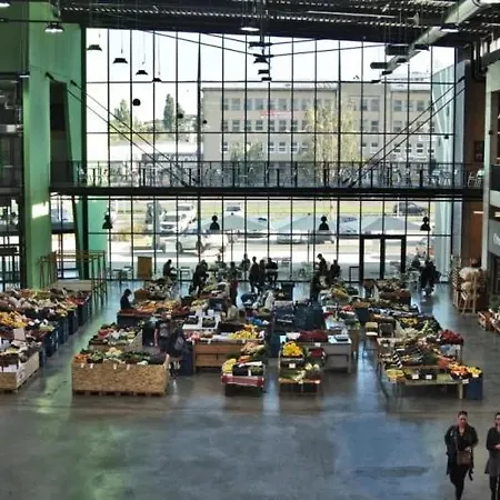 Krásny útulný S Balkónom A Parkovaním! Apartamento *