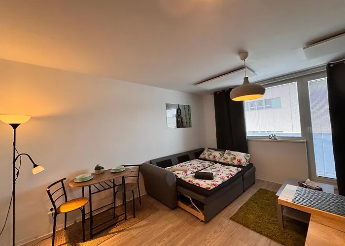 Apartmán Krasny Utulny S Balkonom A Parkovanim!