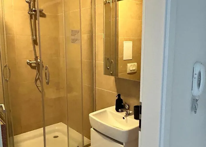 Krasny Utulny S Balkonom A Parkovanim! Apartmán Bratislava